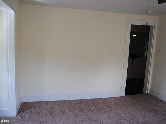 4th image of 729 E D St #A