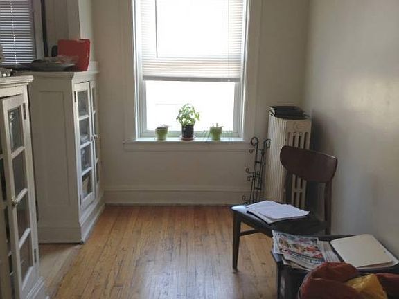 4th image of 4428 N Wolcott Ave APT 3A