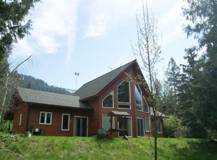 28 Old McGregor Rd, Hope, ID 83836