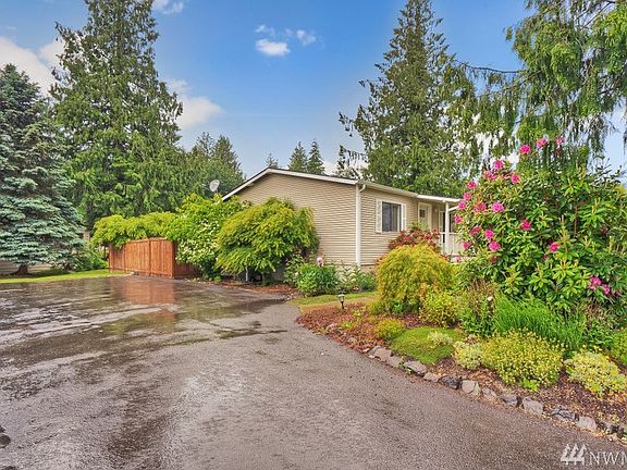 2nd image of 2282 Sunset Ave #67