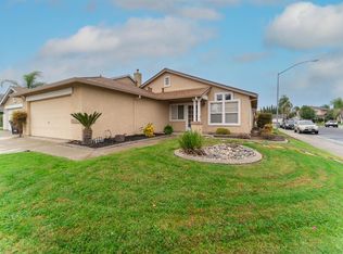 825 Granite Ave, Lathrop, CA 95330