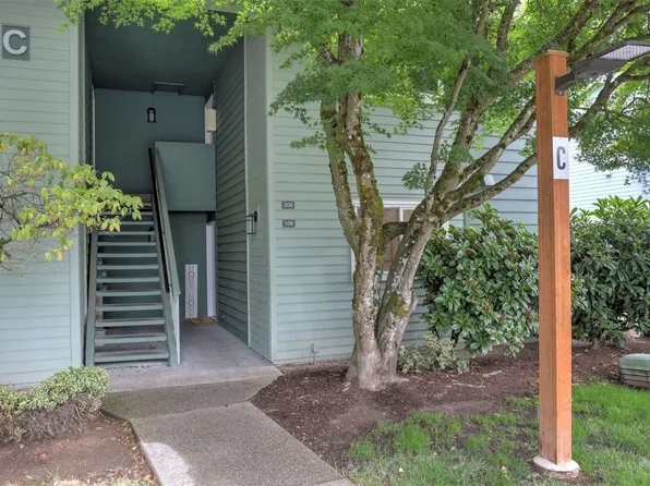 921 130th Street SW #C-106, Everett, WA 98204