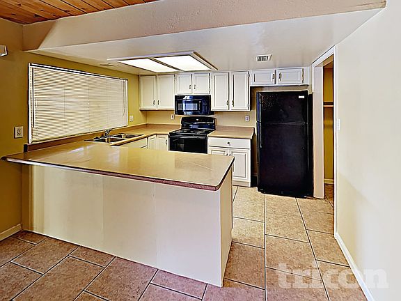 4th image of 927 W Kiva Ave