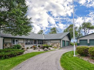 11N194 Tower Rd, Hampshire, IL 60140