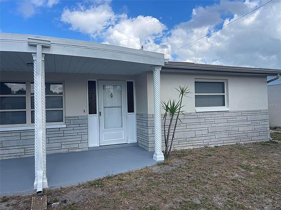 4th image of 3641 Dickens Dr