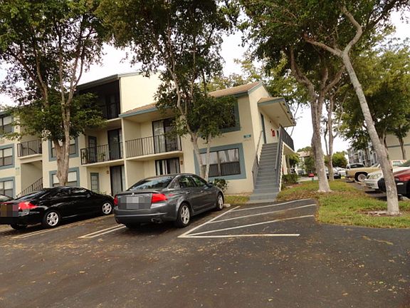 3rd image of 738 Executive Center Dr APT 12
