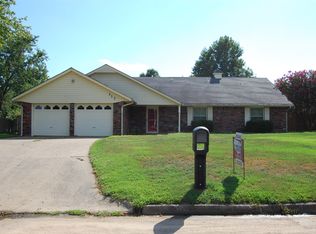 317 Gawf Rd, Muskogee, OK 74403