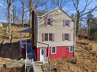 112 Westview Dr, Charleston, WV 25311