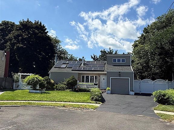 2nd image of 4 Sandy Court