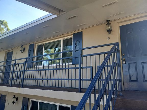 2nd image of 812 Lighthouse Dr APT D