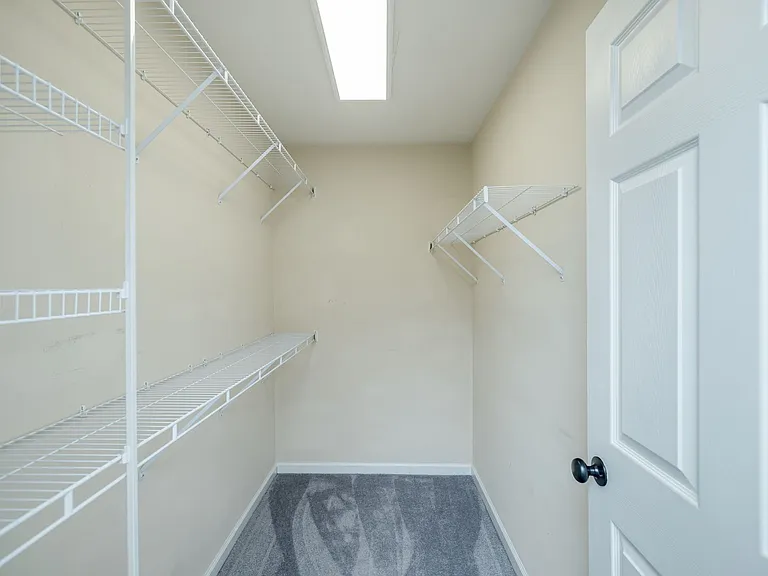 1053 Grove Landing Ln — Photo 27