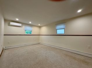 (Undisclosed Address), North Babylon, NY 11703