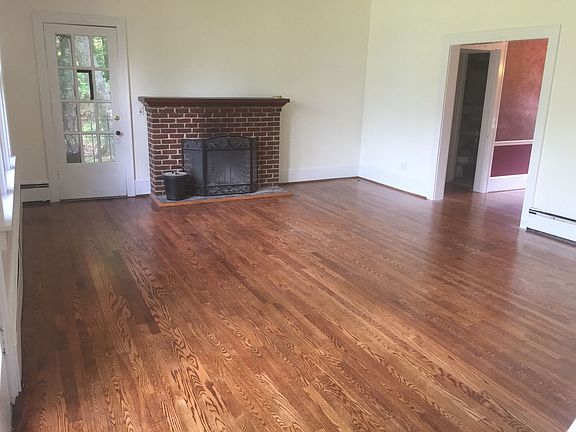 3rd image of 900 Tyler Ave