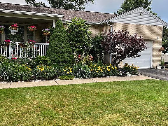4th image of 3003 Harcourt Dr