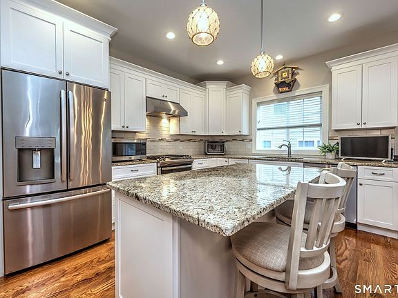 5th image of 118 Wells View Road #118