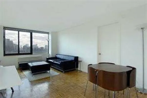 Rented by Owner | media 99