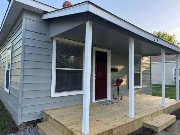 719 E Walnut St, Cushing, OK 74023