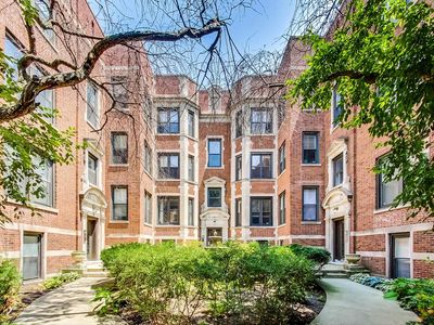 4109 N Sheridan Rd APT 2S, Chicago, IL, 60613