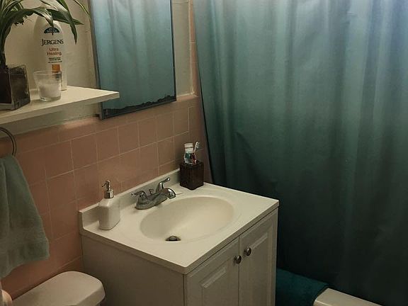 3rd image of 1410 E 8th St #1410