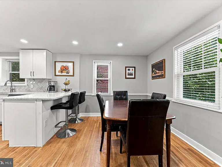 416 Valley View Rd — Photo 8