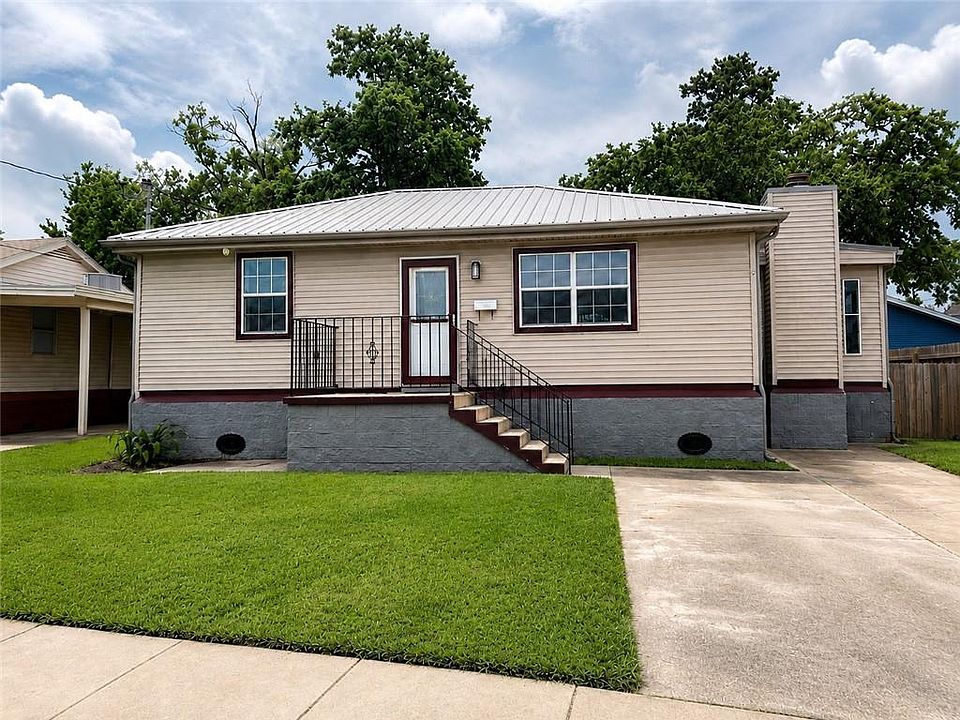 1st image of 1108 Evergreen Dr