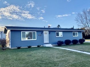1065 Bonnie View Dr, Sturgeon Bay, WI 54235
