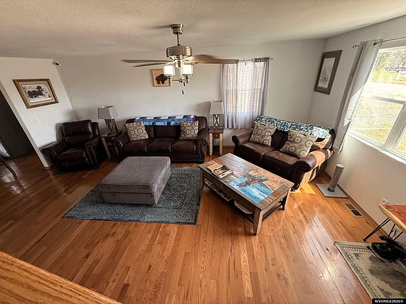 4th image of 14 Beaver Rd