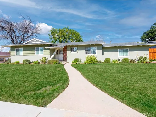 22361 Roscoe Blvd, Canoga Park, CA 91304