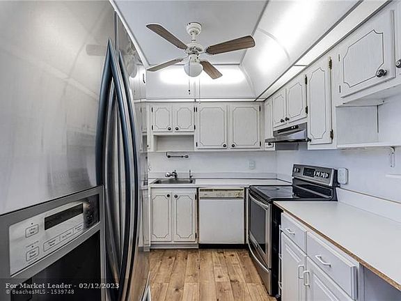3rd image of 32 Saxony Cir #32-A