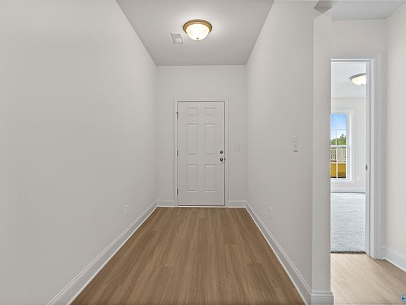5th image of 135 River Springs Ct