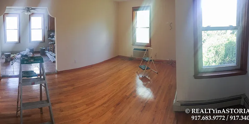 Rented by Alexiou Realty | media 3