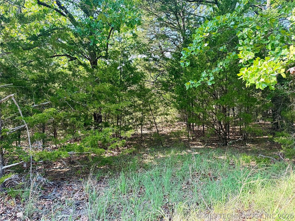 1st image of 17 Council Tree Dr