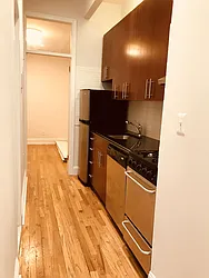 Rented by Metropolis Real Estate of Manhattan