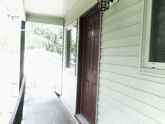 2nd image of 36241 Hathaway St Unit 6