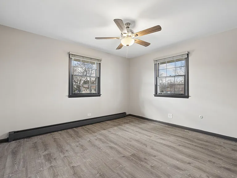 FRONT BEDROOM 1