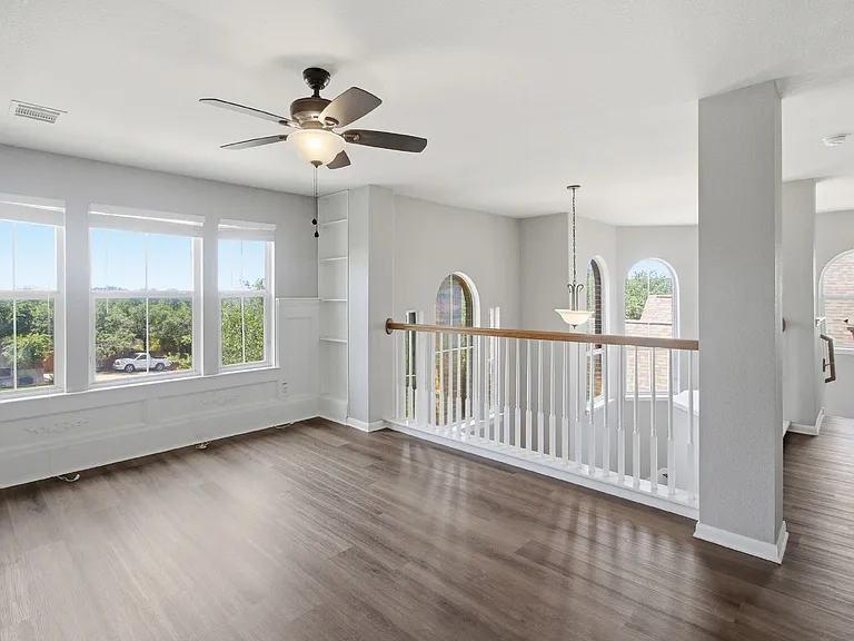 8603 Solano Dr — Photo 28