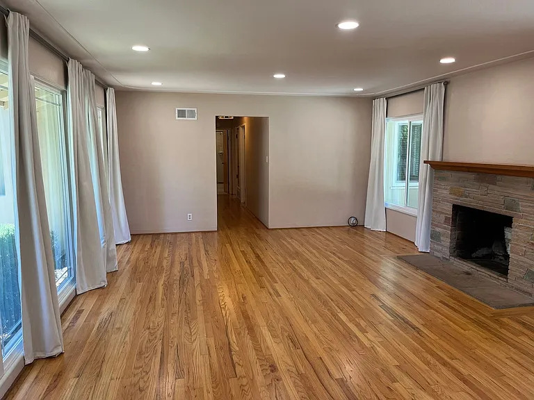 16841 Leroy Ave — Photo 5