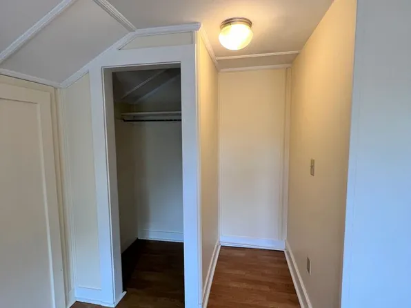 360-364 South Winooski Ave, 360 S Winooski Ave #I, Burlington, VT 05401