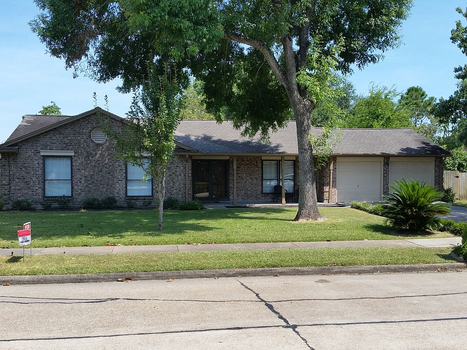 1st image of 1112 West Castlewood