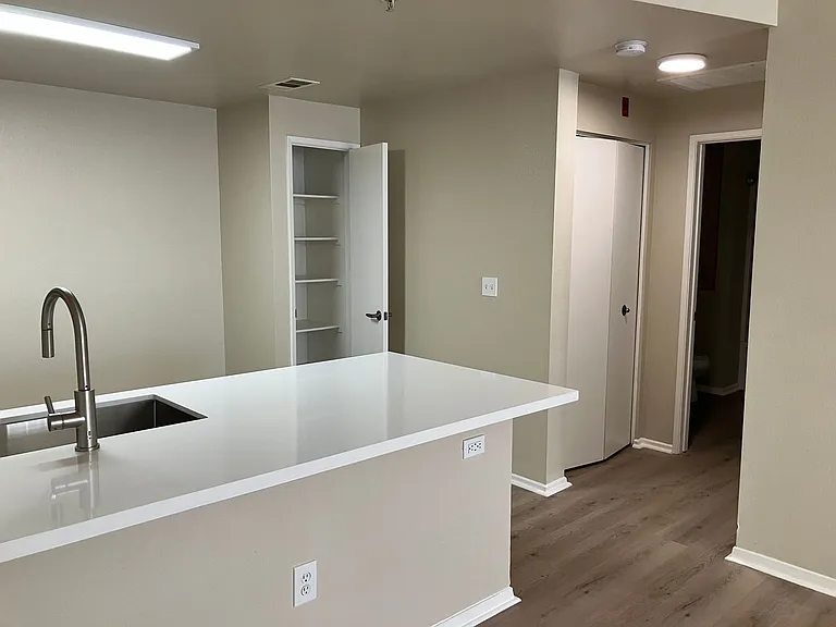 de Tolosa Ranch Apartments — Photo 22