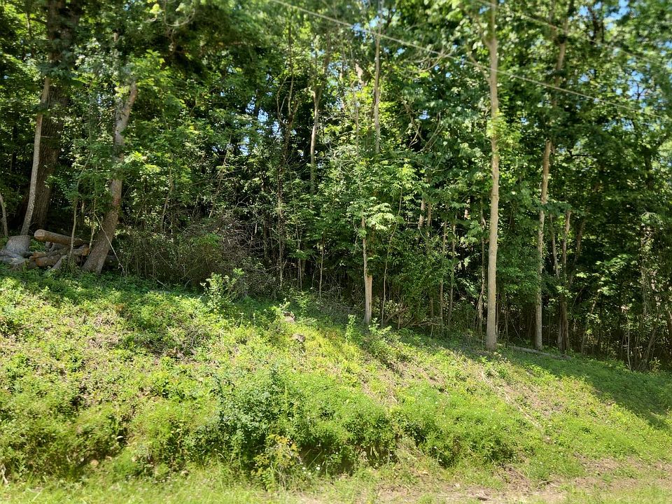 2nd image of Xxxx Cedar Beach Dr NW