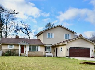 N3143 Williams St, Lake Geneva, WI 53147