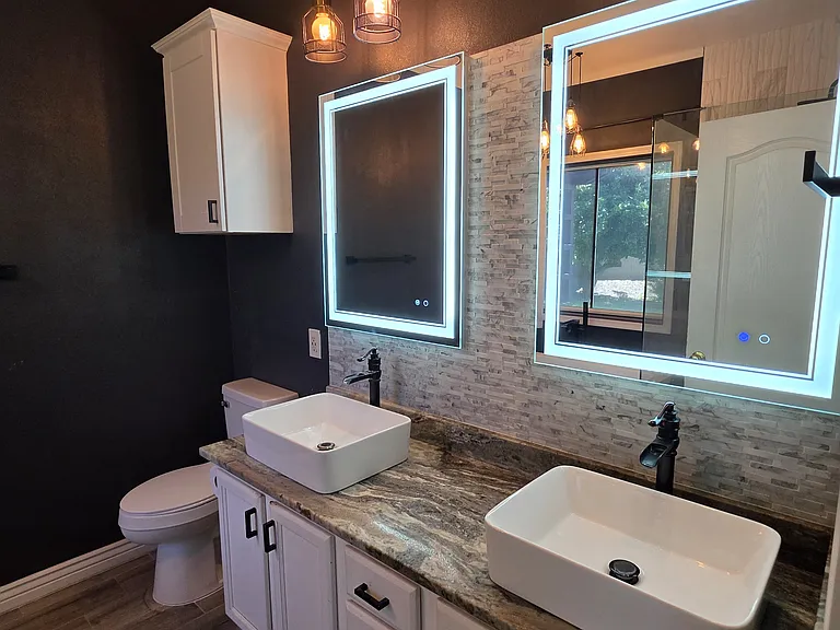 12513 W Adams St — Photo 6