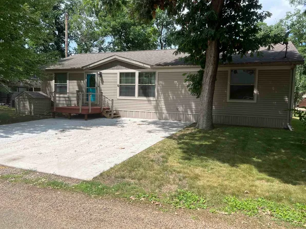 418 Timberlane Rd, Guttenberg, IA 52052