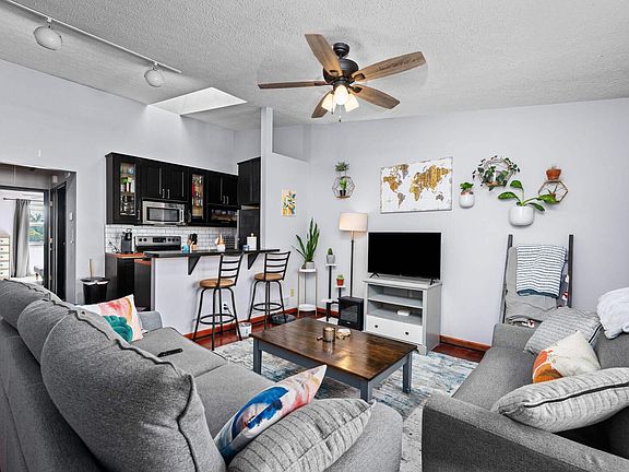 4th image of 4011 Lillie Ave APT 103