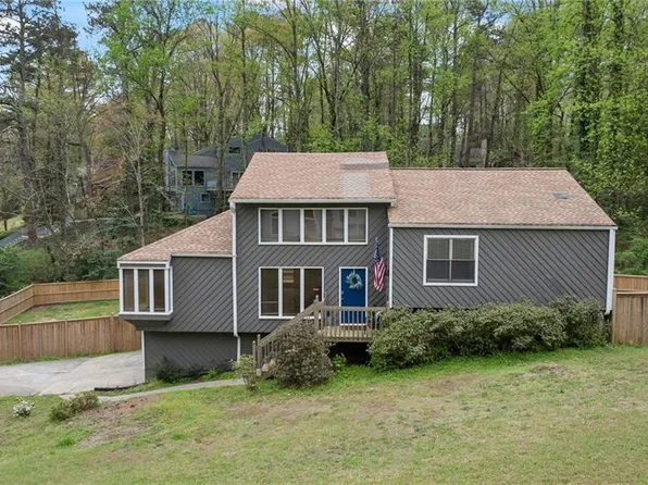 700 Bayliss Dr, Marietta, GA 30068