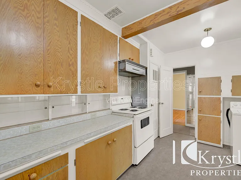 209 14th St — Photo 8