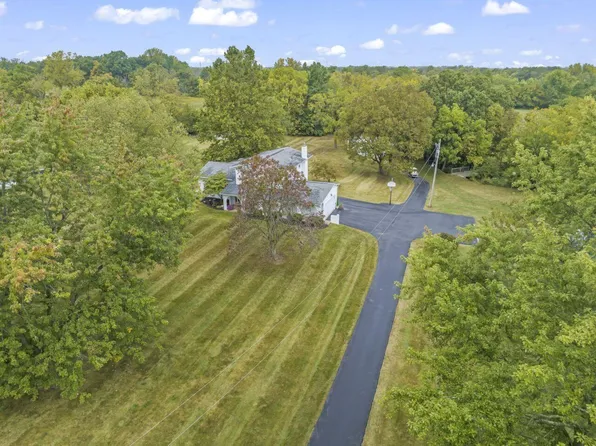 6420 Royalton Dr, Galloway, OH 43119