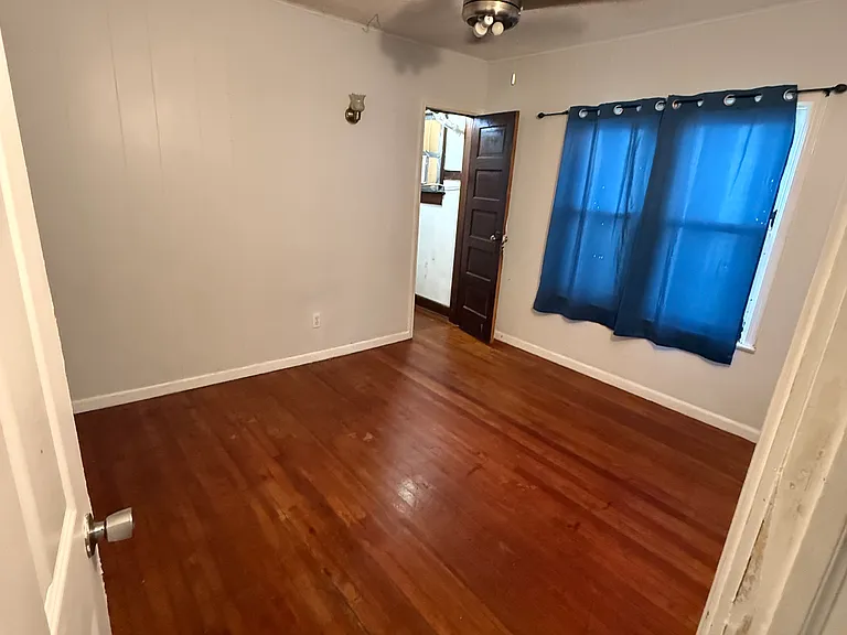 921 N Dearborn St — Photo 10