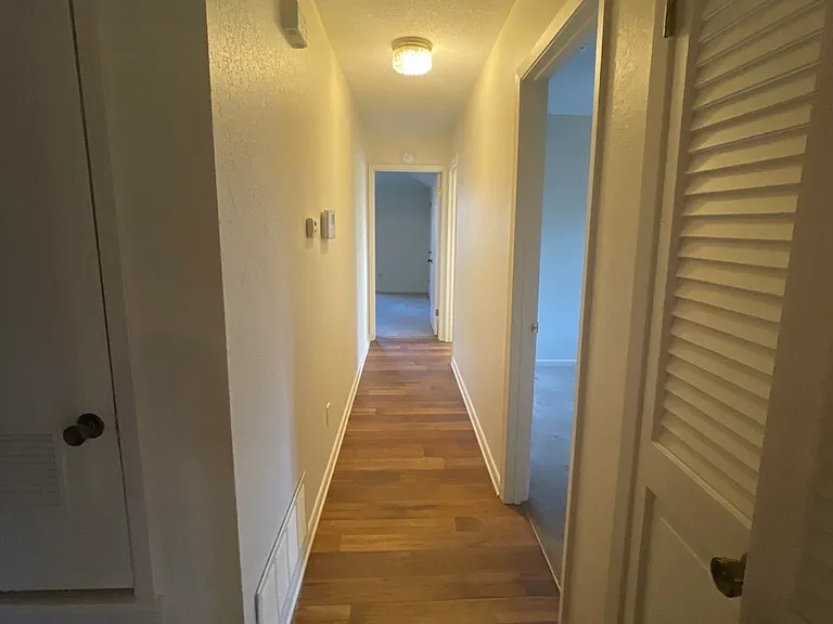 3606 Skyline Blvd #1 — Photo 8